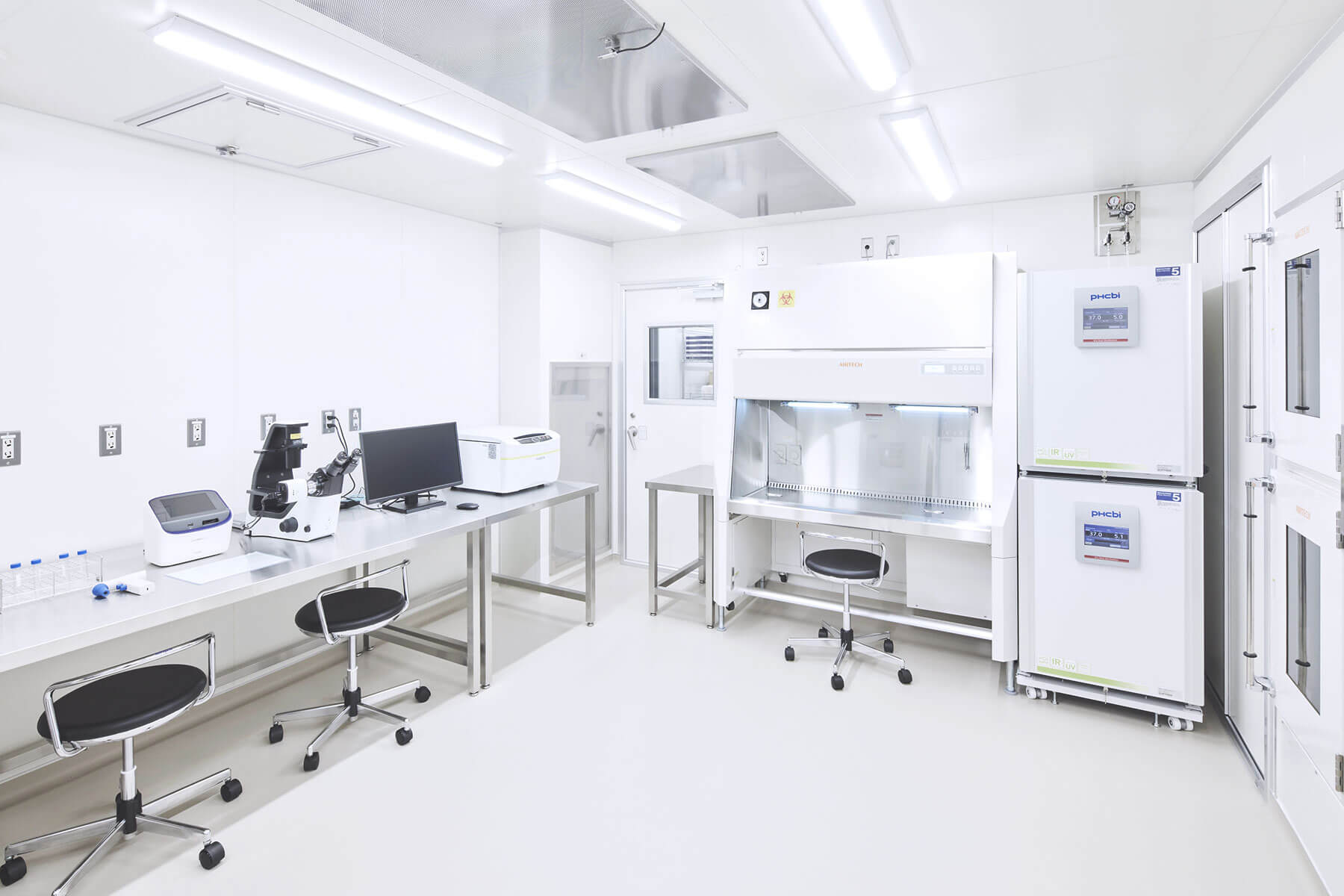 State-of-the-Art Clean Lab Combining Safety and Efficiency